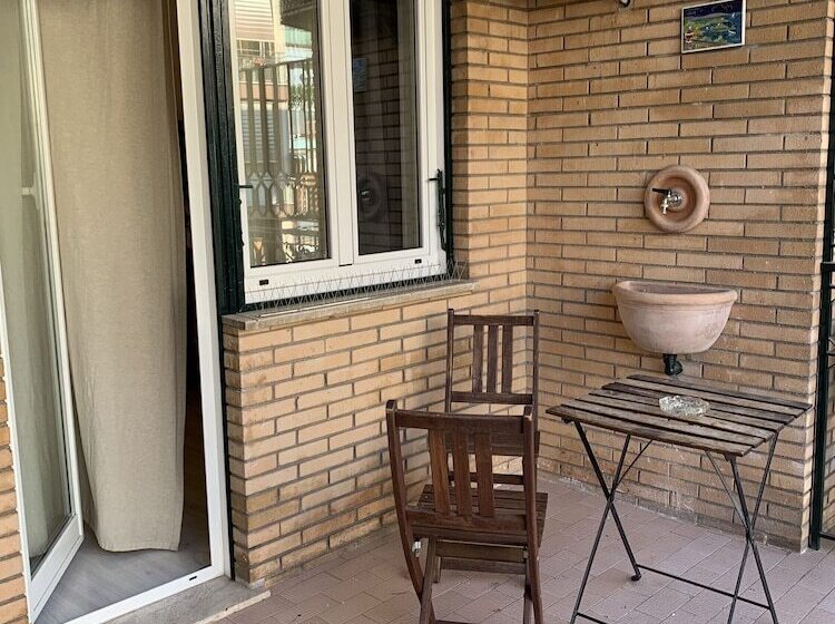 پانسیون Tiburtina Suites, Roma