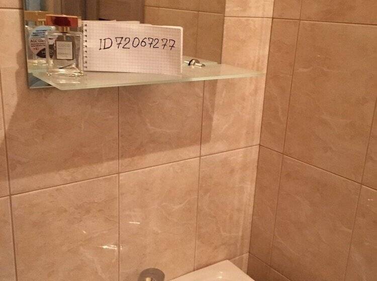 پانسیون Villa Acacia