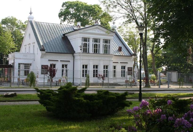 Пансион Villa Karmelia