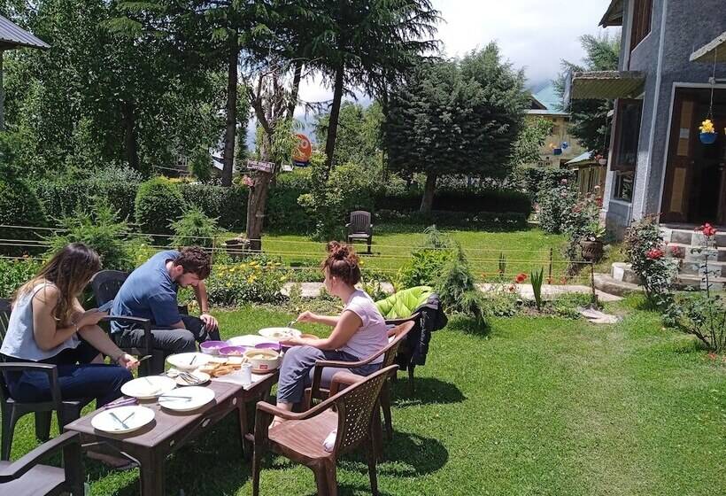 Magic Himalayan Cottage