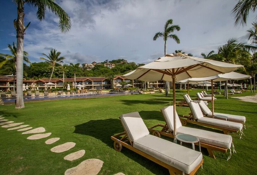 The Palms Playa Flamingo