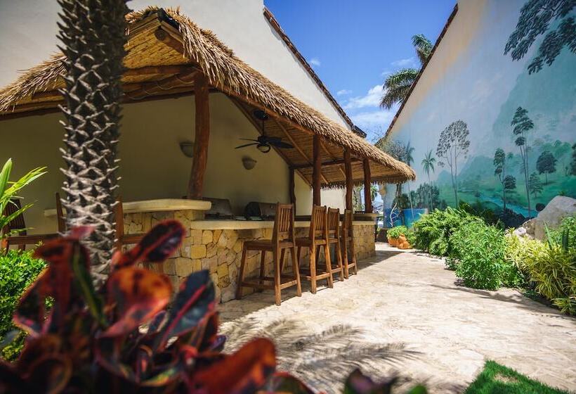 The Palms Playa Flamingo