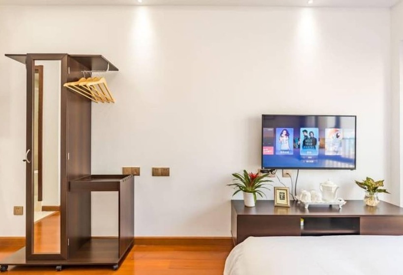 Western Theme Holiday Apartment