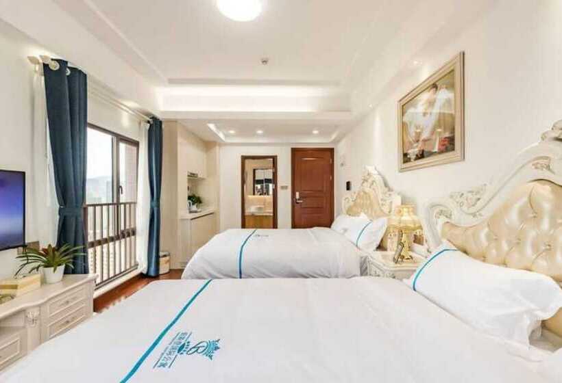 Western Theme Holiday Apartment