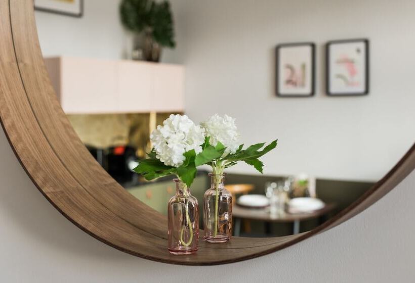 Aparthotel Nowy świat 28