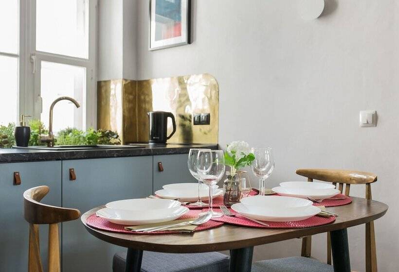 Aparthotel Nowy świat 28