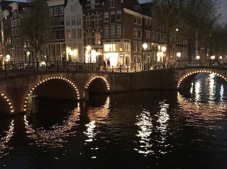 مبيت وإفطار Milkhouse Luxury Stay Amsterdam