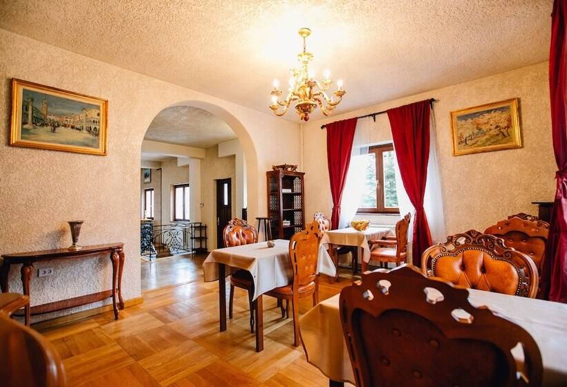 مبيت وإفطار Casa Natalia