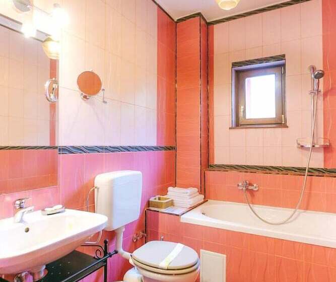 مبيت وإفطار Casa Natalia