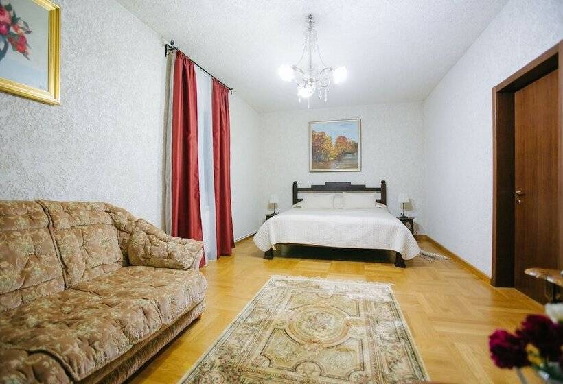 مبيت وإفطار Casa Natalia