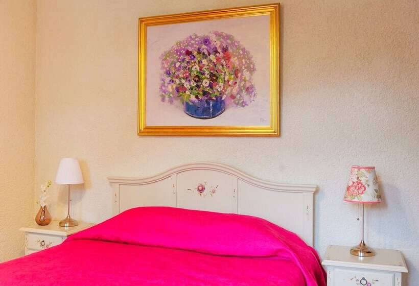 مبيت وإفطار Casa Natalia