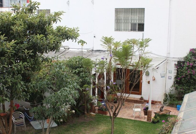 צימר Hostal Sakti