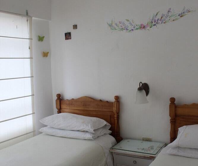 צימר Hostal Sakti