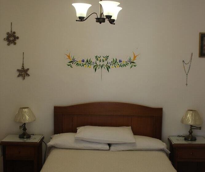 צימר Hostal Sakti