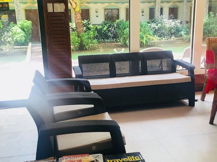 Coconut Pension House