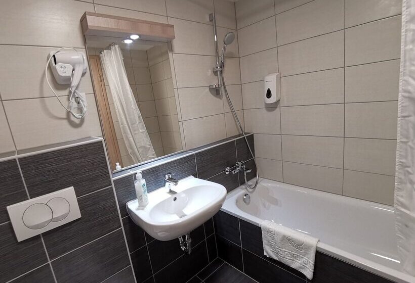 Corvin Holiday Apartments