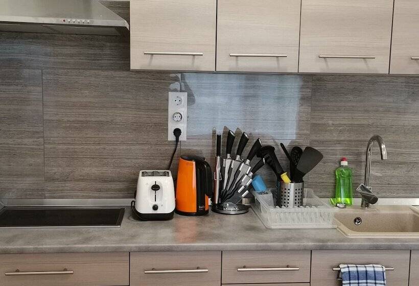 Corvin Holiday Apartments