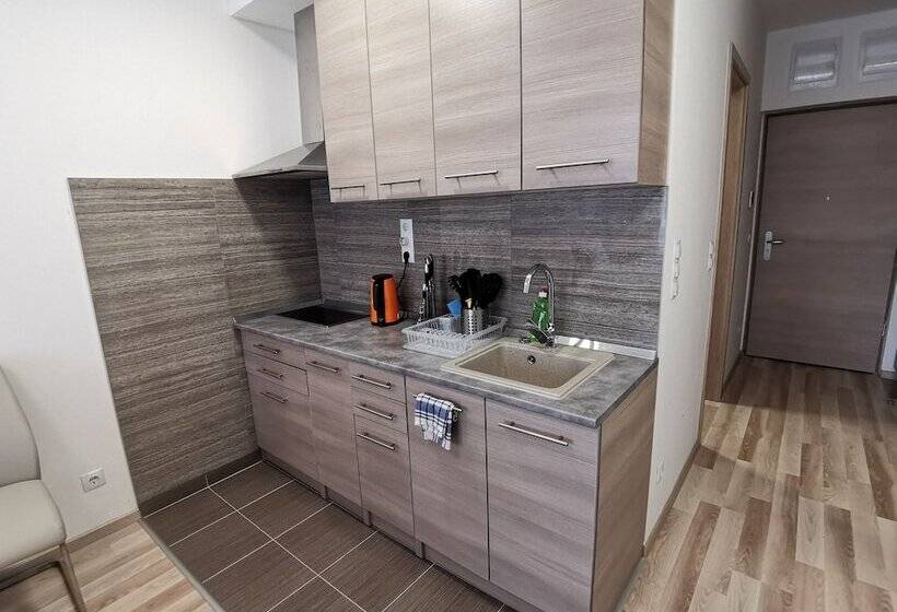 Corvin Holiday Apartments