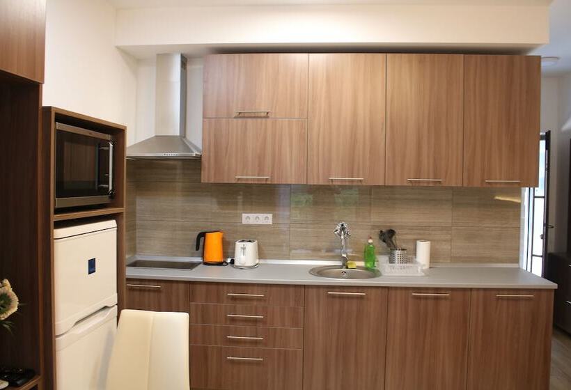 Corvin Holiday Apartments