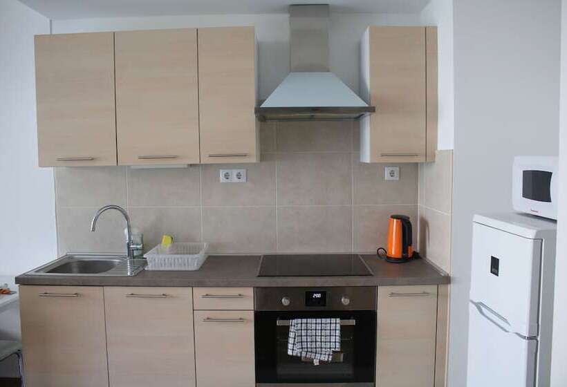 Corvin Holiday Apartments