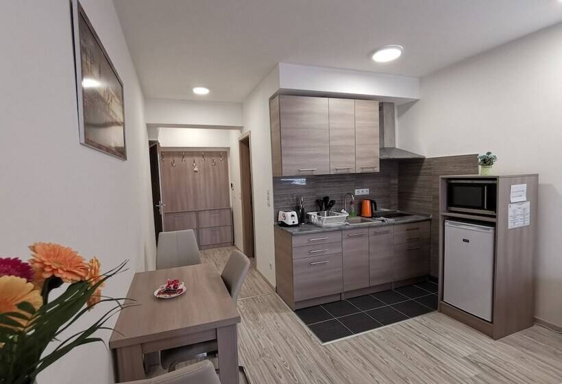 Corvin Holiday Apartments