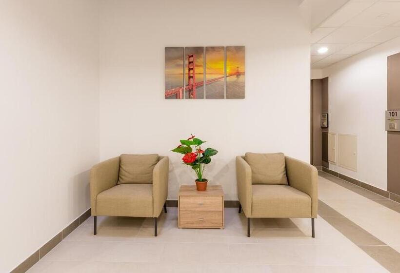 Corvin Holiday Apartments