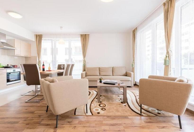 Corvin Holiday Apartments