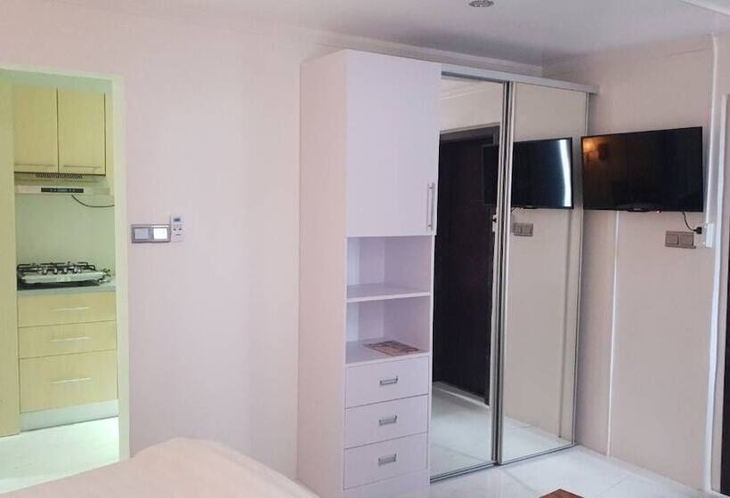 Galaxy Hotels & Apartments