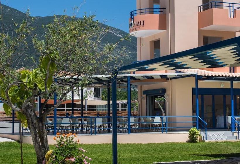 호텔 Akroyiali Resort