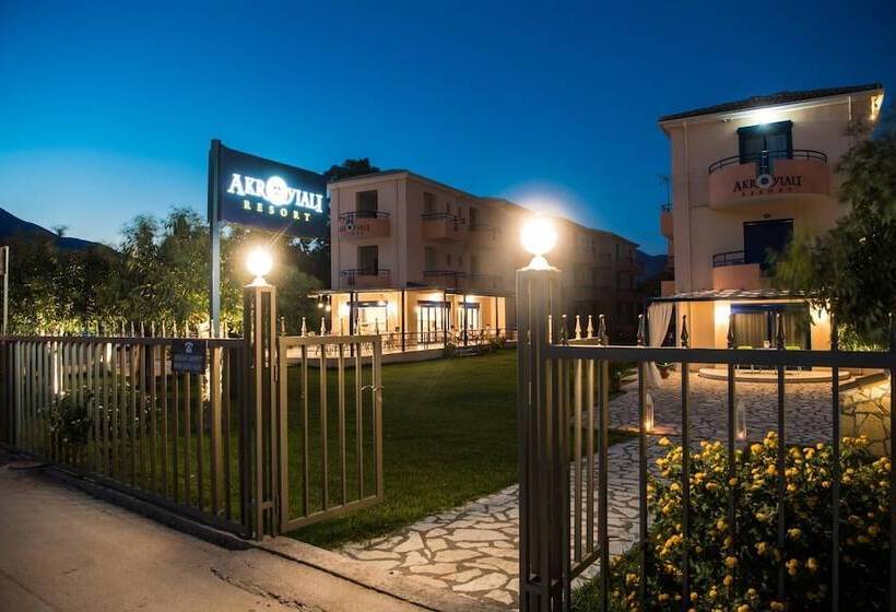 호텔 Akroyiali Resort