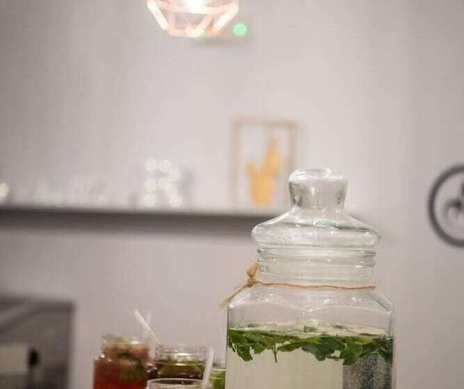 호텔 Akroyiali Resort