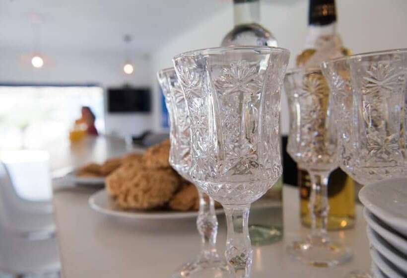 호텔 Akroyiali Resort