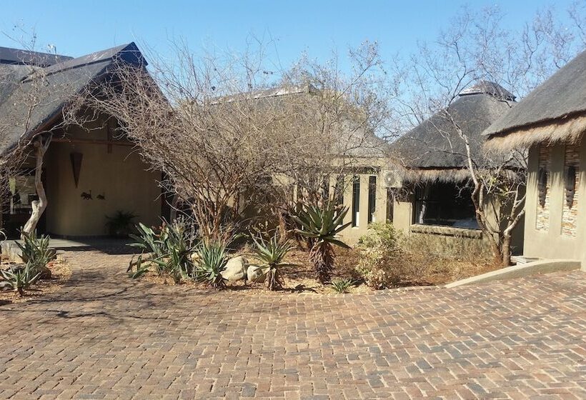 Отель Call Of The Wild Lodge