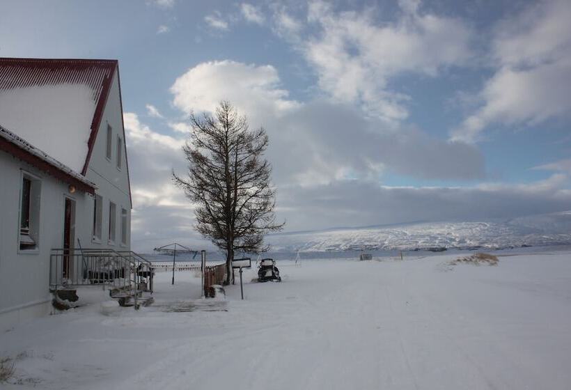 هتل Fljotsbakki Farm