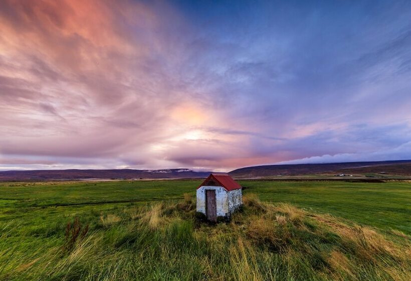 هتل Fljotsbakki Farm