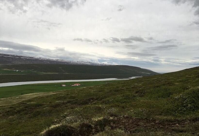 هتل Fljotsbakki Farm