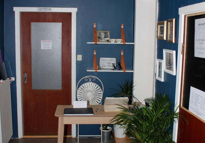 هتل Fljotsbakki Farm