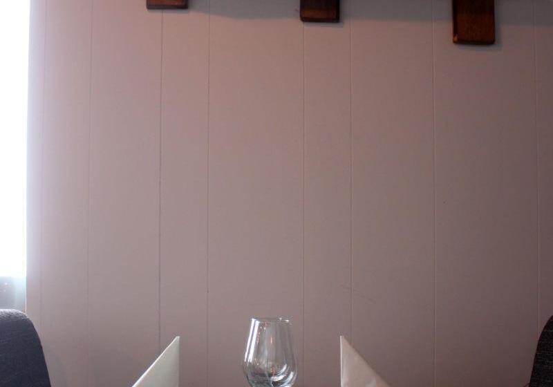 هتل Fljotsbakki Farm