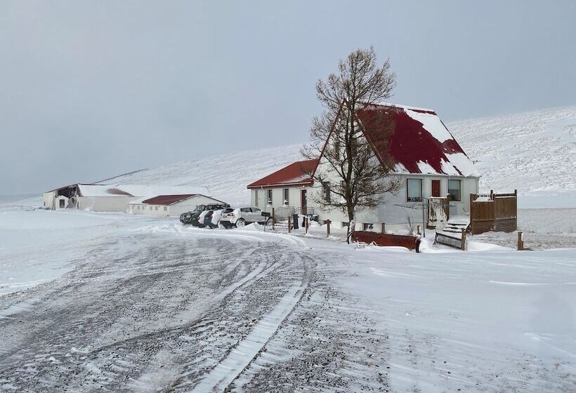 هتل Fljotsbakki Farm