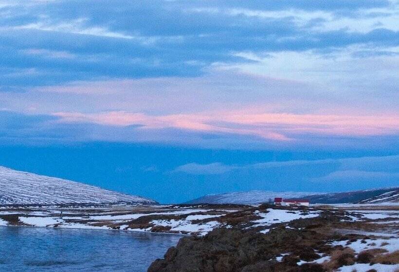 هتل Fljotsbakki Farm
