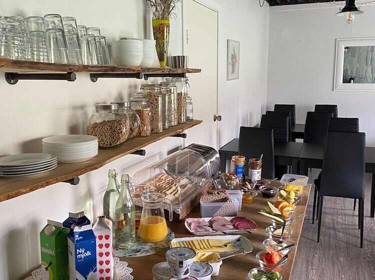 هتل Fljotsbakki Farm