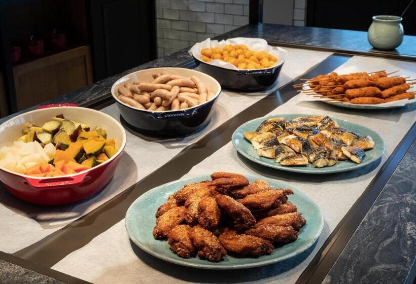 בית מלון כפרי Four Points By Sheraton Nagoya, Chubu International Airport