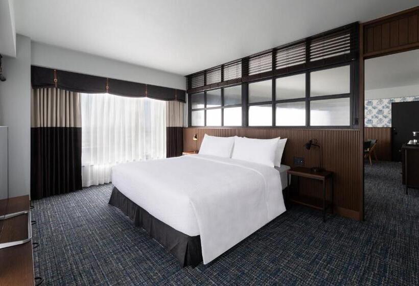 בית מלון כפרי Four Points By Sheraton Nagoya, Chubu International Airport