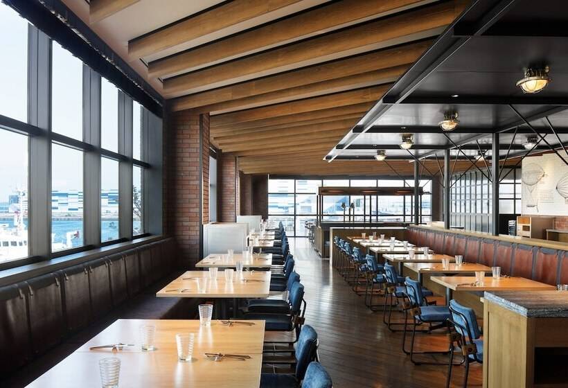 בית מלון כפרי Four Points By Sheraton Nagoya, Chubu International Airport