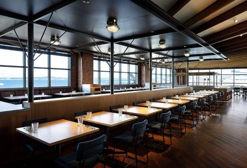 בית מלון כפרי Four Points By Sheraton Nagoya, Chubu International Airport