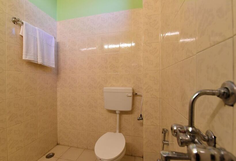 Отель Himalayan Valley By Oyo Rooms