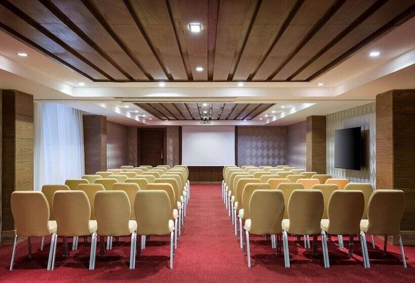 هتل Ibis Styles Krasnaya Polyana