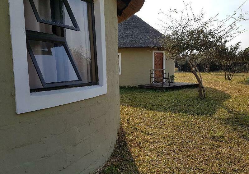 בית מלון כפרי Izulu Eco Lodge