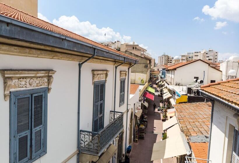 בית מלון כפרי Limassol Old Town Mansion