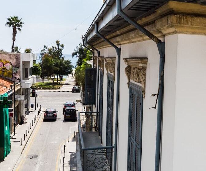 בית מלון כפרי Limassol Old Town Mansion